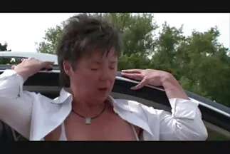 Các phim x nhat ban cô gái trao thân cho chàng trai.