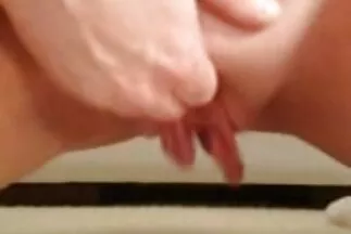 Mang đến cho Ella nỗi đau không có thực, phim x nhật nhưng đặc biệt dễ chịu.