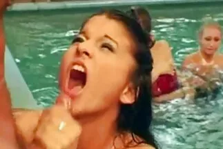 Hahal fucks sẽ x nhat ban cô gái dễ thương Mika Sparks.