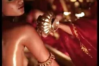 Làm tình cuồng nhiệt với khách du lịch trong xe. video se x nhật bản