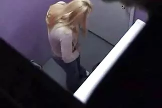 Alina nhảy vào một se x nhật ban chàng trai.
