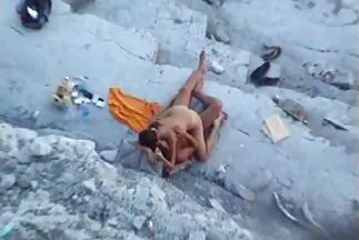 Sinh se x nhat co phu de viên và bạn trai.